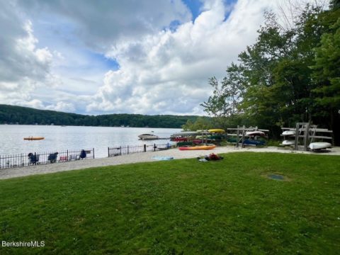 Goose Pond Contemporary With Lake View and Access