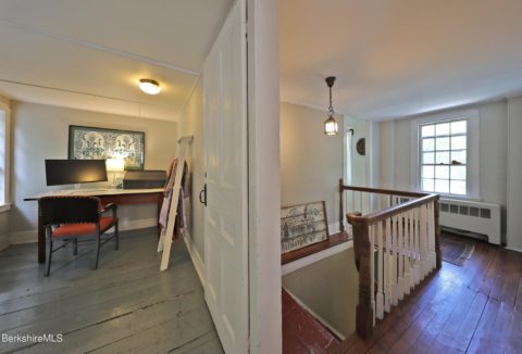 Stockbridge Colonial With Guest Quarters