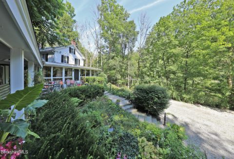 Stockbridge Colonial With Guest Quarters